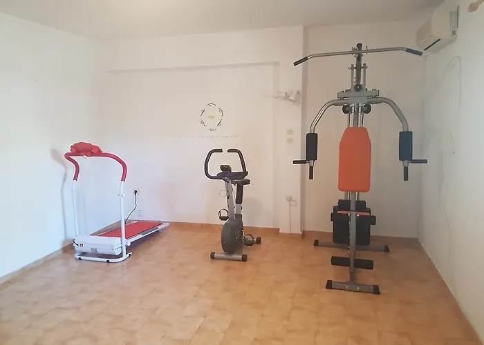 Aparthotel Eleana 4*