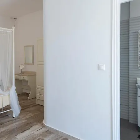 Eleana Hotel apartamentowy 4*