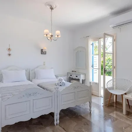 Eleana Aparthotel Ambelas