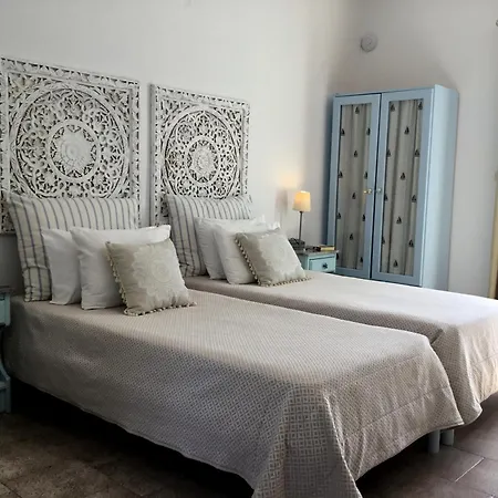 Hotel apartamentowy Eleana