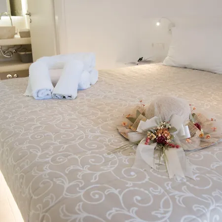 Eleana Aparthotel 4*