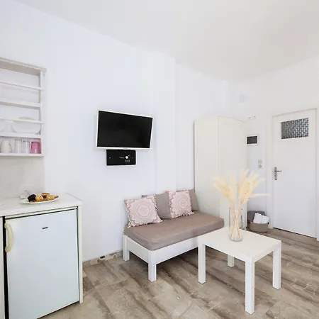 Aparthotel Eleana Ambelas